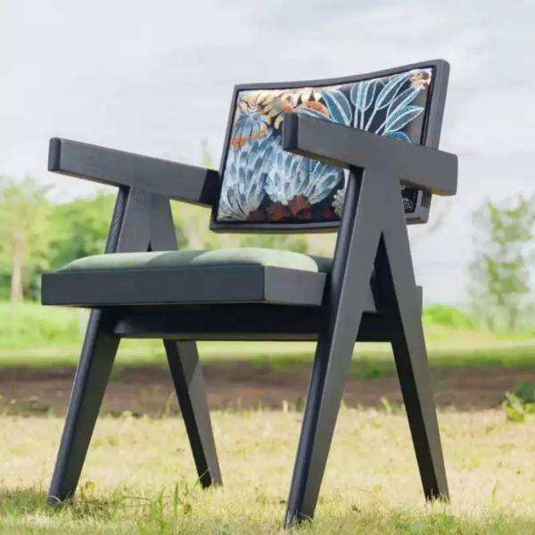 Pre-loved embroidered Chandigarh dining chairs